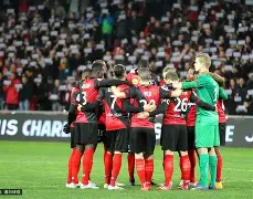 爱游戏-里尔队连胜结束,陷入法甲积分榜中游了吗